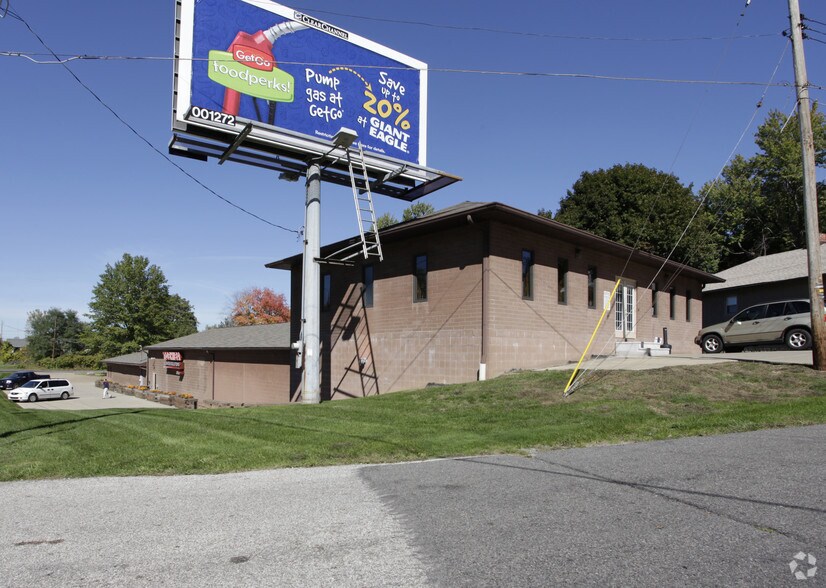 More Photos Of 2525 S Main St, Akron Office For Lease