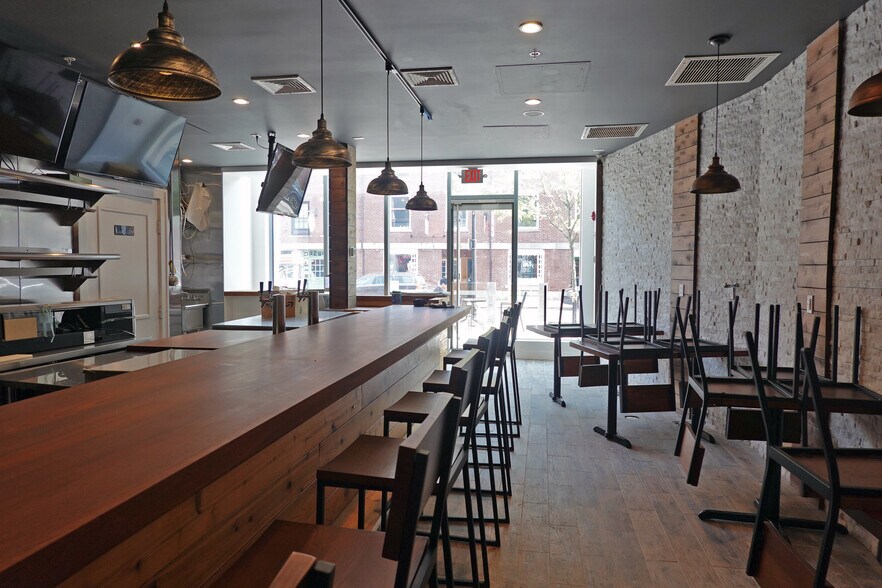 More Photos Of 425 Fore St, Portland Storefront For Lease