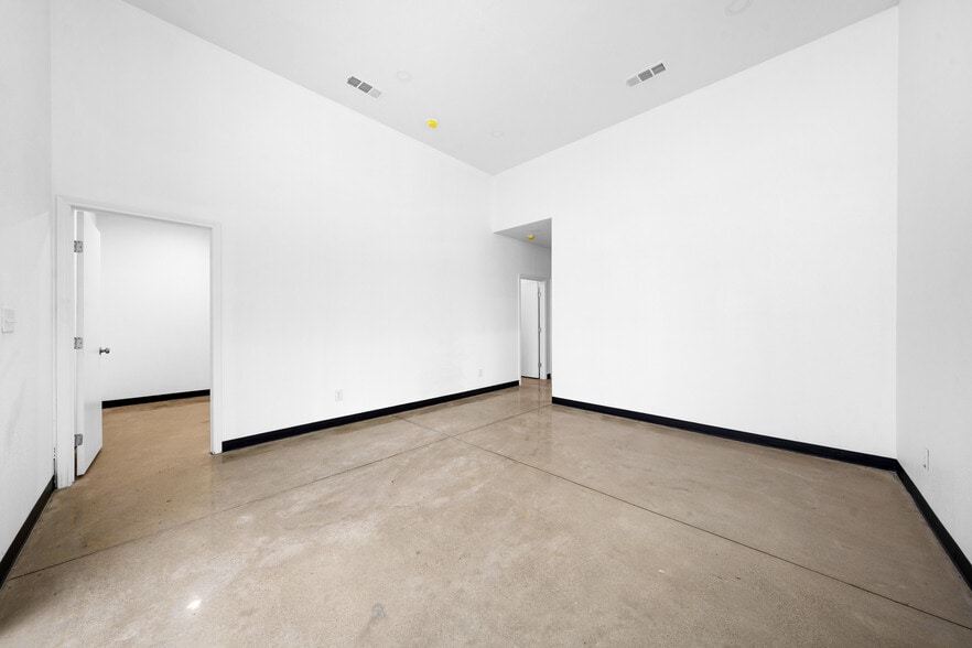 More Photos Of 1400 S State Hwy 78, Farmersville Industrial For Lease