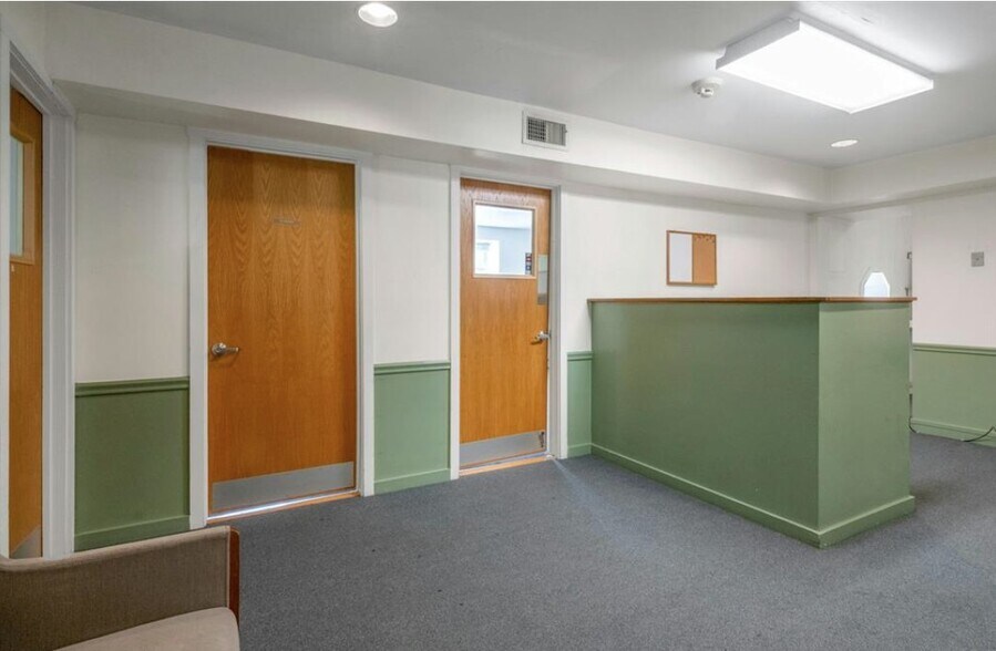 More Photos Of 29 Haines Rd, Bedford Hills Loft Creative Space For Lease