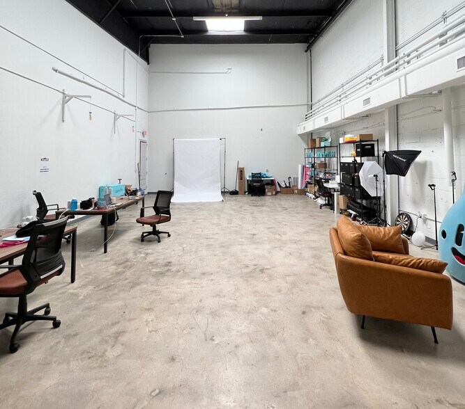 More Photos Of 2400 E Cesar Chavez St, Austin Loft Creative Space For Lease