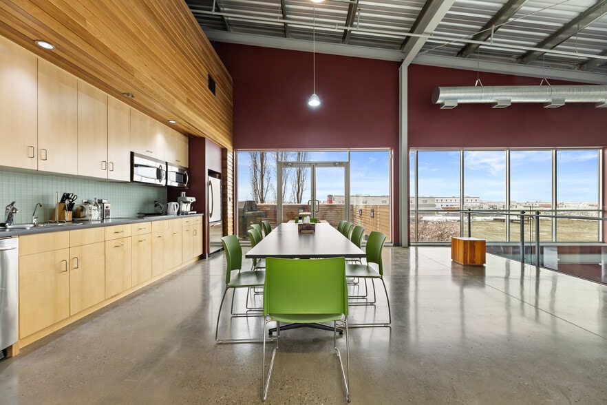 More Photos Of 261211 Wagon Wheel Way, Rocky View No 44 Light Manufacturing For Sale