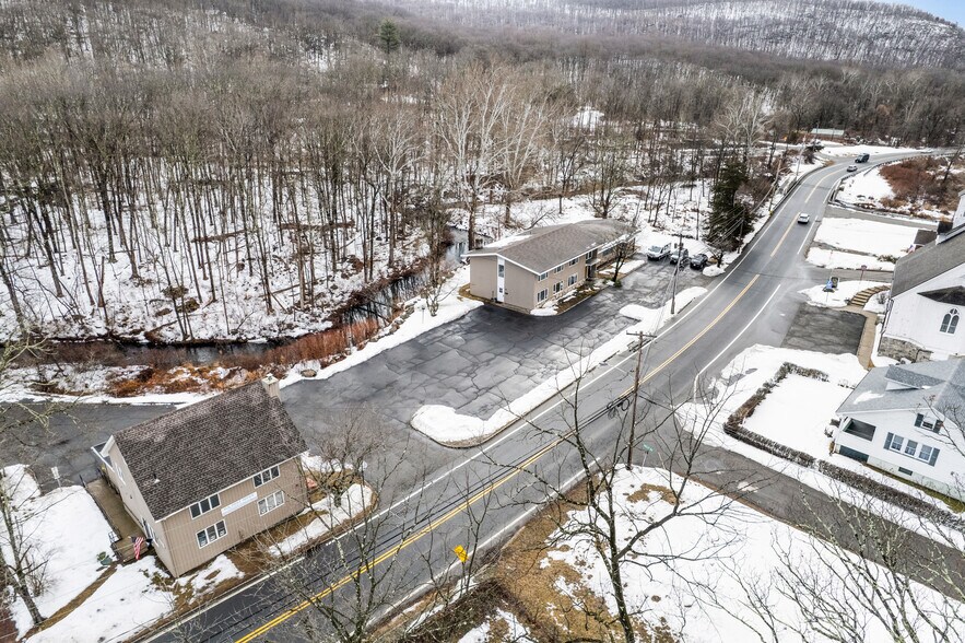 More Photos Of 328 Green Pond Rd, Hibernia Office Residential For Lease