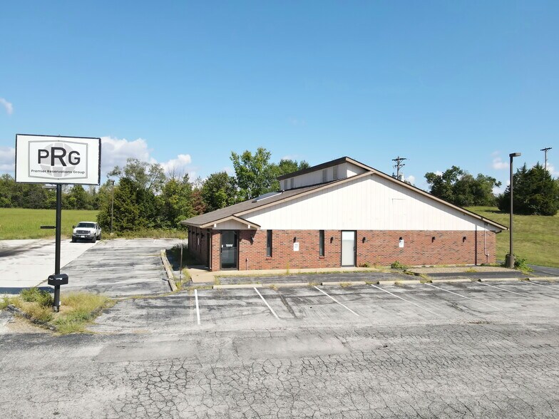 More Photos Of 8600 Daniel Dunkin Commercial Blvd, Pevely General Retail For Sale