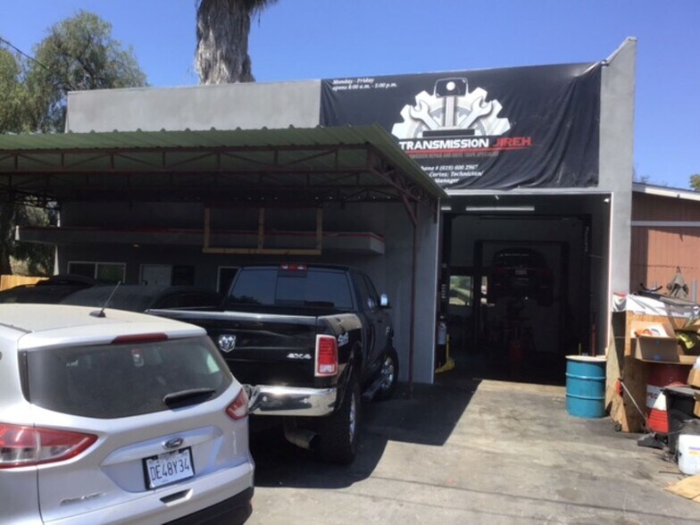 Primary Photo Of 3964 Willowside Ln, Spring Valley Light Manufacturing For Sale