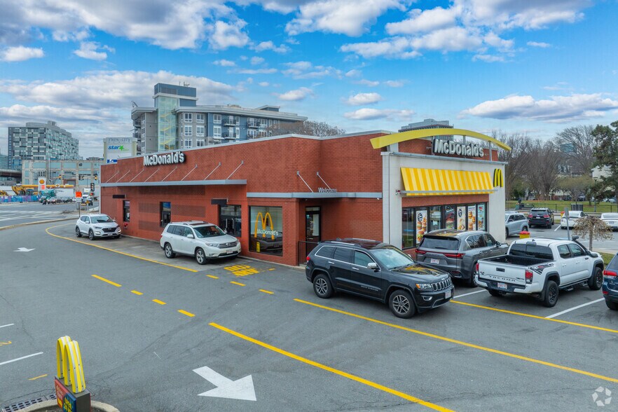 More Photos Of 14-22 McGrath Hwy, Somerville Unknown For Sale