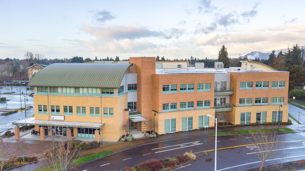 More Photos Of 330 S Garden Way, Eugene Medical For Sale