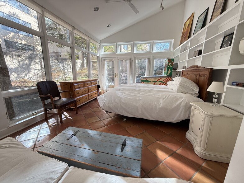 More Photos Of 1829 Phelps Pl NW, Washington Apartments For Sale