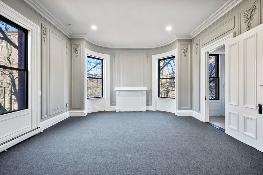 More Photos Of 164 Marlborough St, Boston Dormitory For Sale