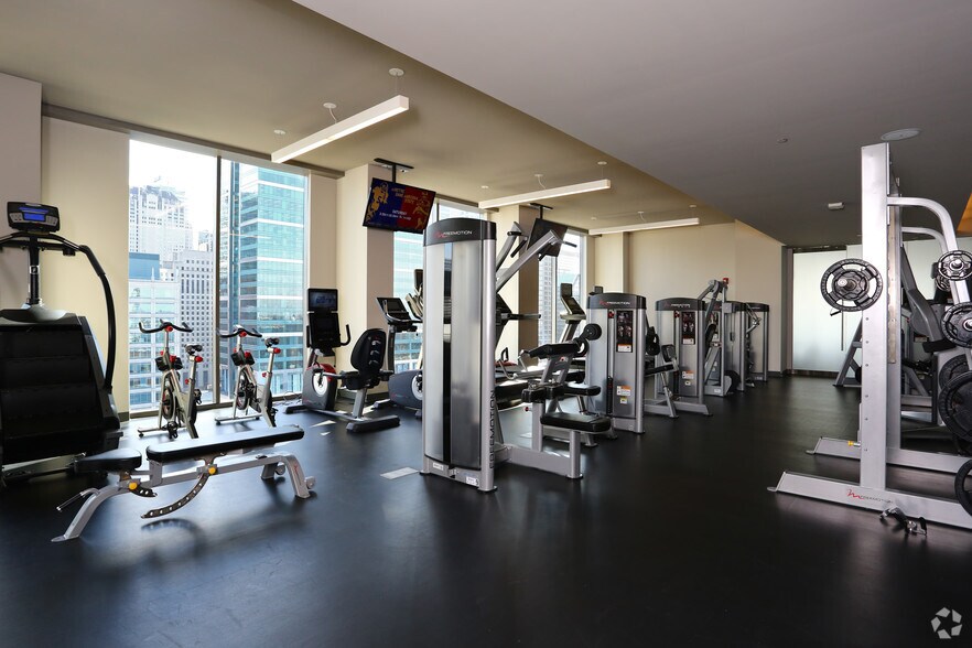 More Photos Of 123 N Desplaines St, Chicago Apartments For Lease