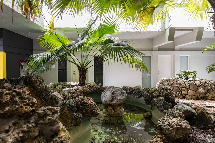 More Photos Of 250 Catalonia Ave, Coral Gables Office For Lease