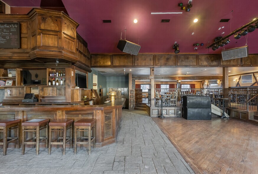 More Photos Of 6254 Main St, Tannersville Restaurant For Sale