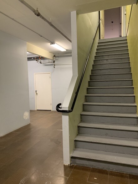 More Photos Of 870 Innes Ave, San Francisco Warehouse For Sale