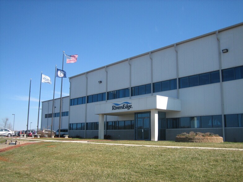 More Photos Of 314 Jefferson Ridge Pky, Lynchburg Distribution For Lease