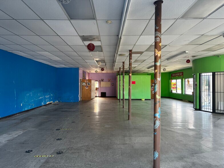 More Photos Of 6011-6025 103rd St, Jacksonville Unknown For Lease