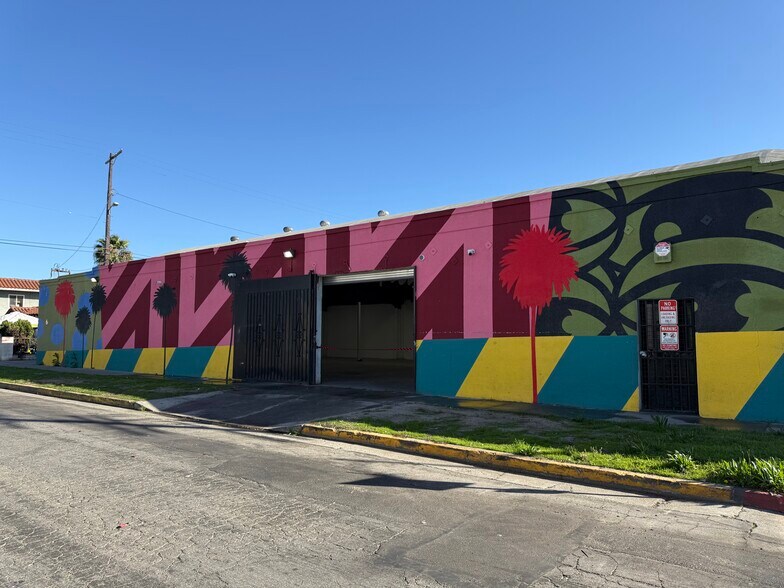 More Photos Of 6000 S Western Ave, Los Angeles Warehouse For Lease