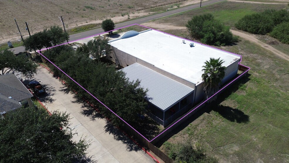 More Photos Of 2413 Colorado St, Mission Restaurant For Sale