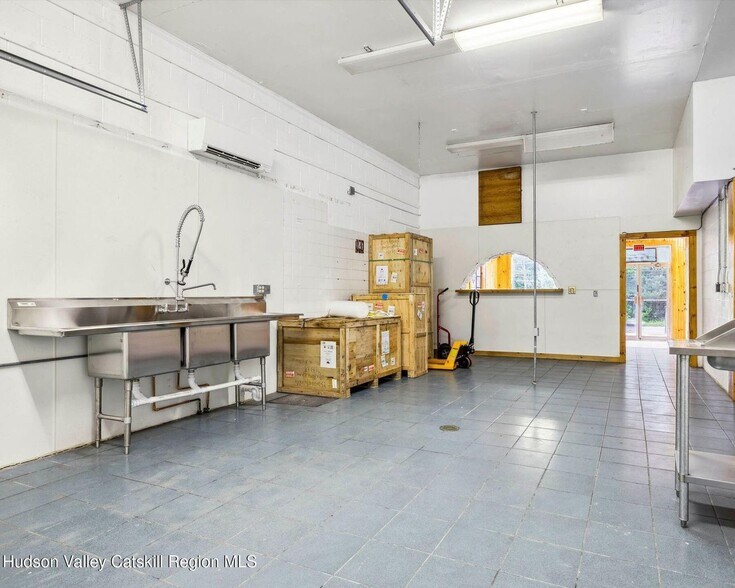 More Photos Of 2774 NY-28 Hwy, Shokan General Retail For Sale