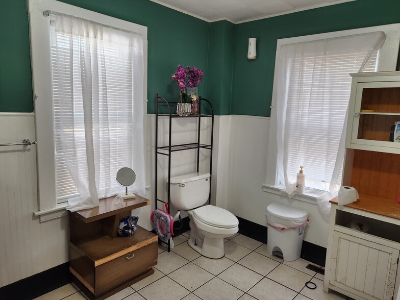 More Photos Of 90 Old Quogue Rd, Riverhead Apartments For Sale