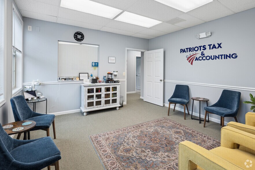 More Photos Of 3920 Plank Rd, Fredericksburg Office Residential For Sale