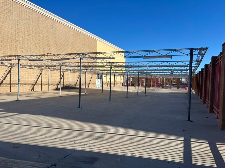 More Photos Of 10405 S Eastern Ave, Henderson Land For Lease