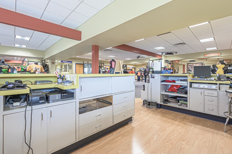 More Photos Of 219 E White Horse Pike, Galloway Health Club For Sale