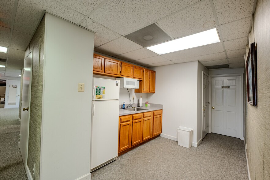 More Photos Of , La Plata Office For Sale