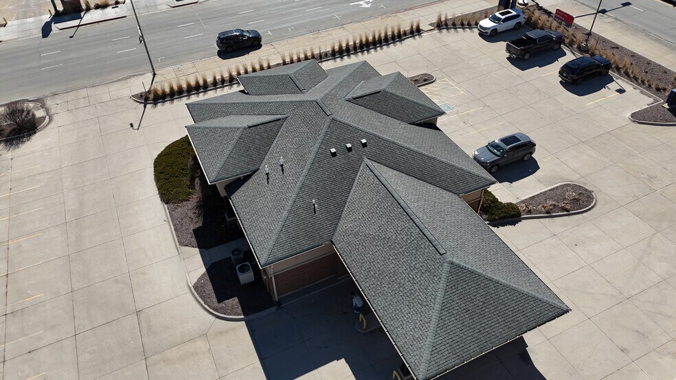 More Photos Of 200 N 6th St, Beatrice Bank For Lease