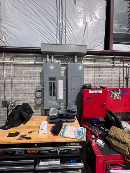 More Photos Of 27 Lighthouse Marina Rd, Sunrise Beach General Retail For Sale