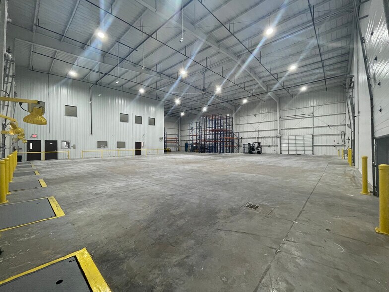 More Photos Of 2611 Vo Tech Dr, Weslaco Refrigeration Cold Storage For Lease