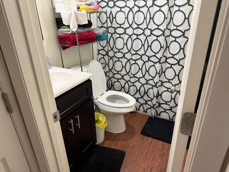 More Photos Of 283 SW Davaca Gln, Lake City Multifamily For Sale