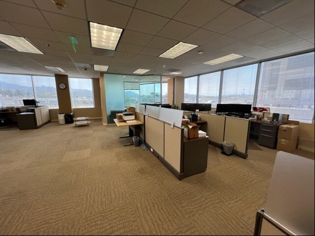 More Photos Of 600 N Brand Blvd, Glendale Medical For Lease