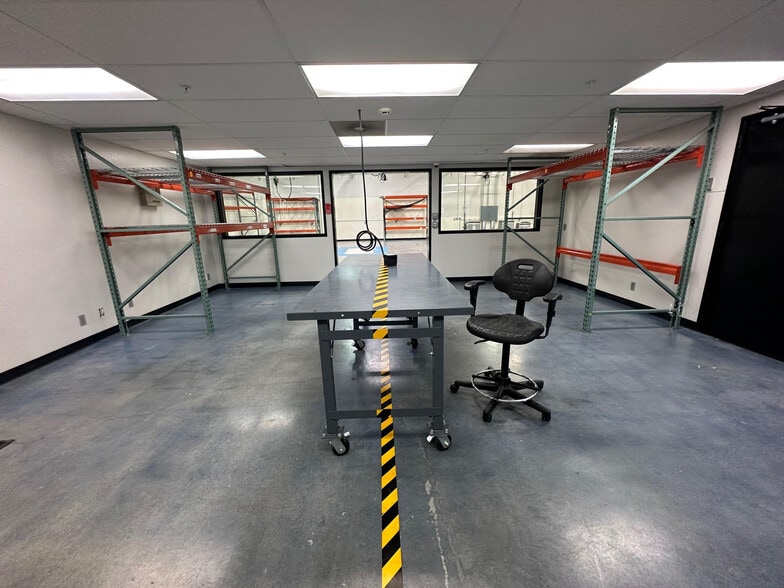 More Photos Of 456 E McGlincy Ln, Campbell Manufacturing For Sale