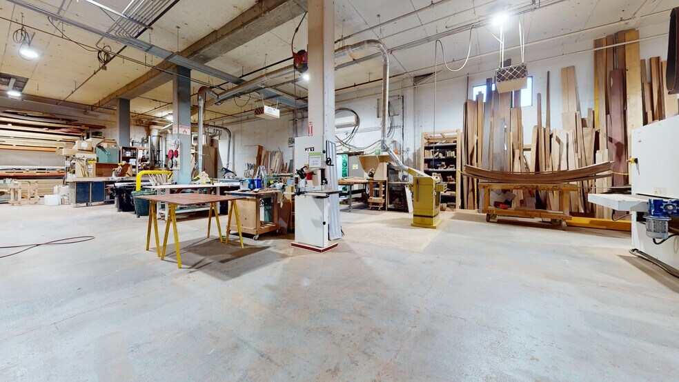 More Photos Of 6327 W Marginal Way SW, Seattle Warehouse For Sale