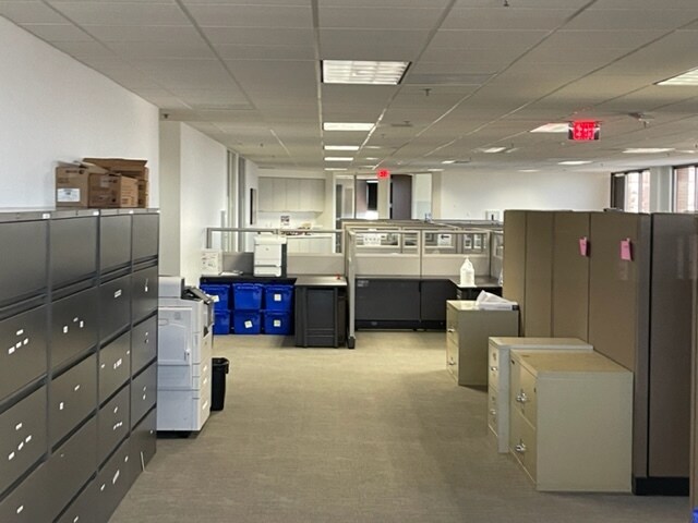 More Photos Of 14901 Quorum Dr, Dallas Office For Lease