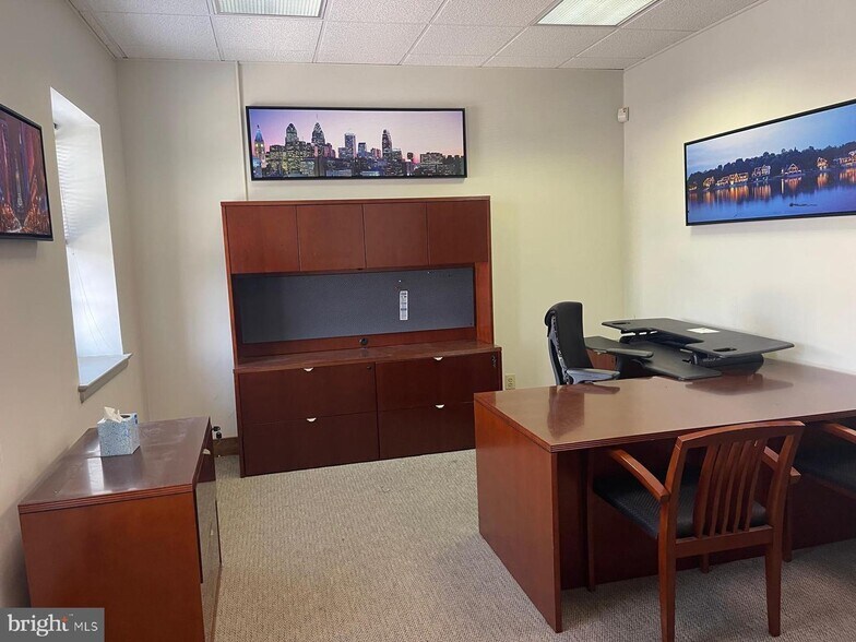 More Photos Of 106 York Rd, Jenkintown Office Residential For Sale