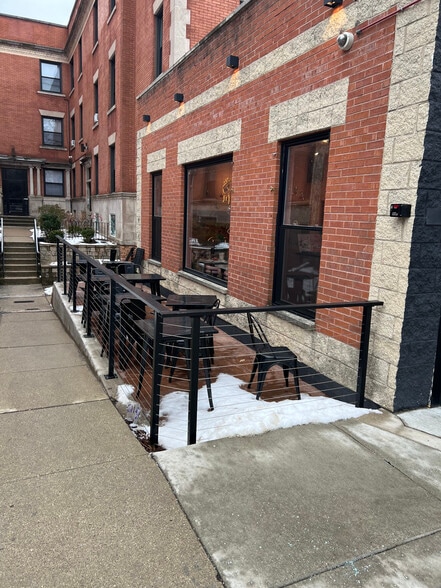 More Photos Of 716 Clark St, Evanston Apartments For Sale