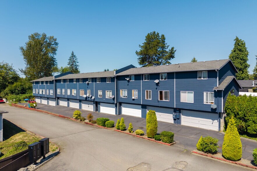 Primary Photo Of 520 S Kelsey St, Monroe Apartments For Sale