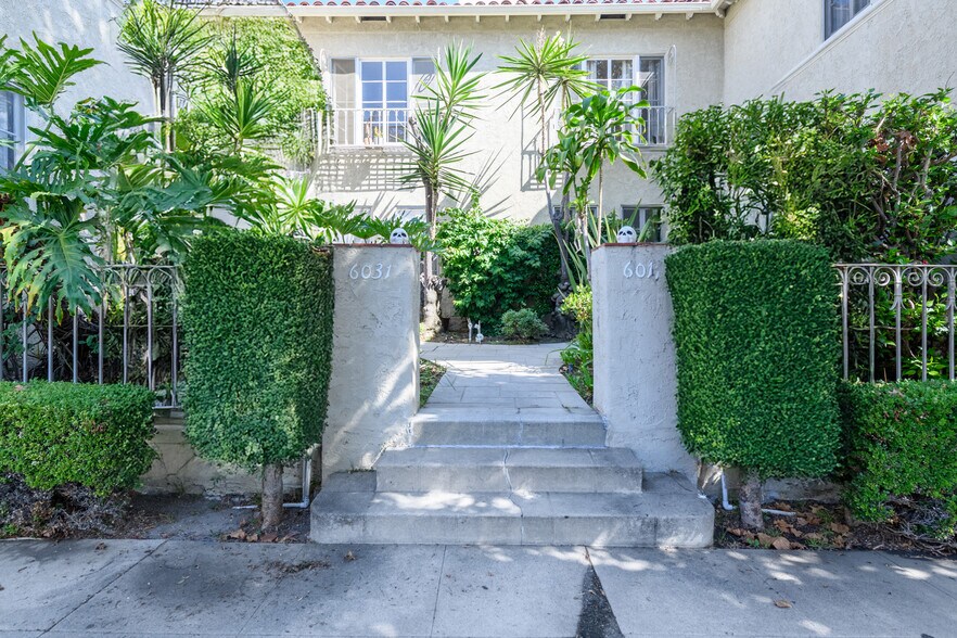 More Photos Of 6017 Whitworth Dr, Los Angeles Apartments For Sale