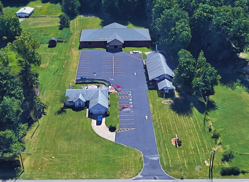 Primary Photo Of 11233 Lagrange Rd, Elyria Specialty For Sale