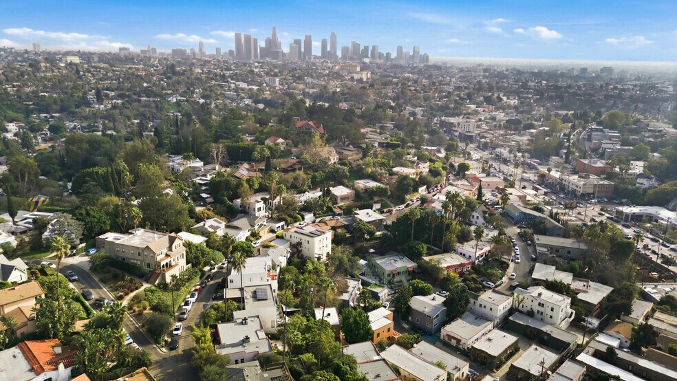 More Photos Of 3361 Hamilton Way, Los Angeles Apartments For Sale
