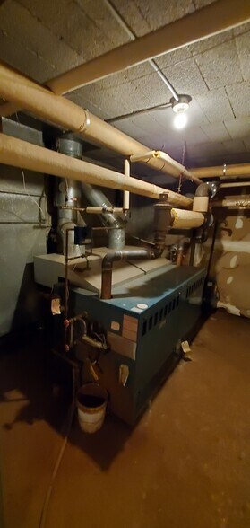 More Photos Of 1620 Thomes Ave, Cheyenne Light Distribution For Sale