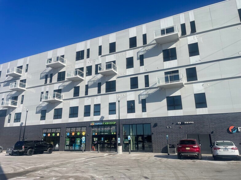 Primary Photo Of 155 Jackson St, Oshkosh Apartments For Lease