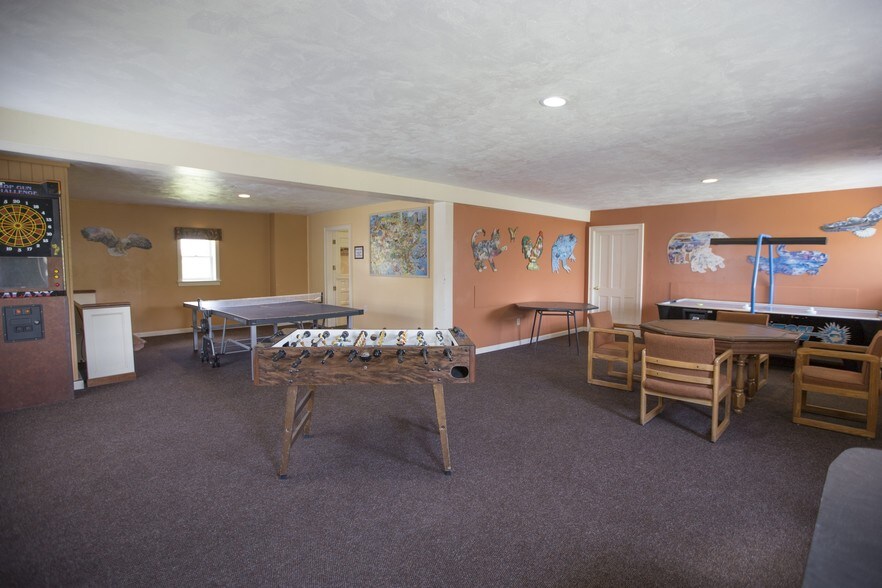 More Photos Of 201 Roses Hill Rd, Richfield Springs Hotel For Sale