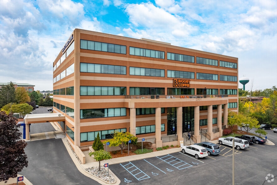 2501 Coolidge Rd, East Lansing, MI 48823 Lofts/Showrooms For Lease