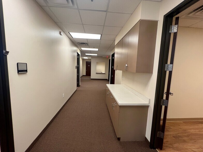 More Photos Of 3060 Communications Pky, Plano Medical For Lease
