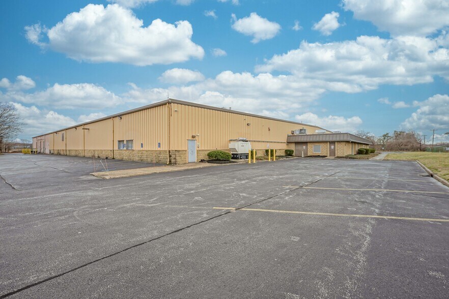 More Photos Of 49 Ironside Ct, Willingboro Manufacturing For Lease