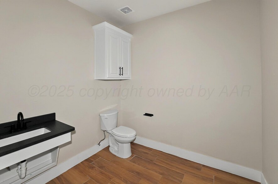 More Photos Of 8581 Cargo Ln, Amarillo Flex For Sale