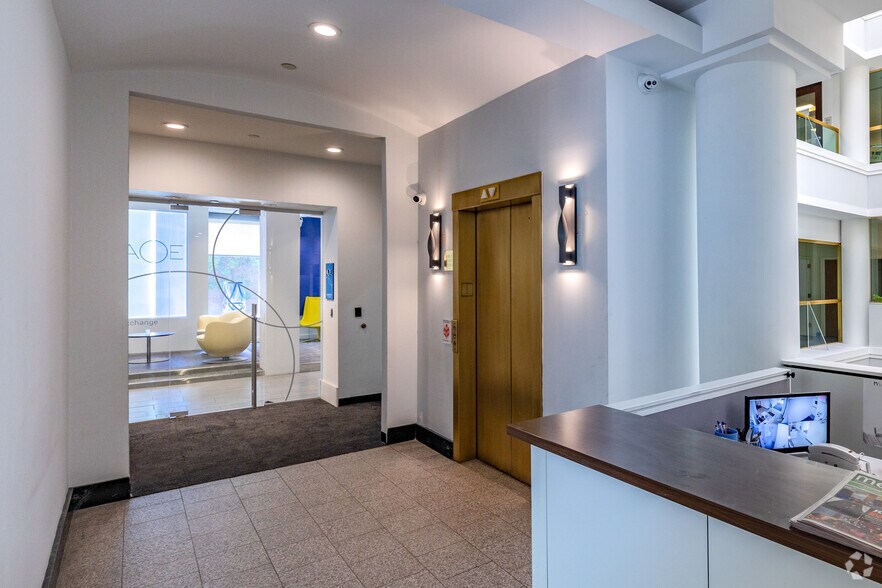 More Photos Of 2133 Arch St, Philadelphia Office For Lease