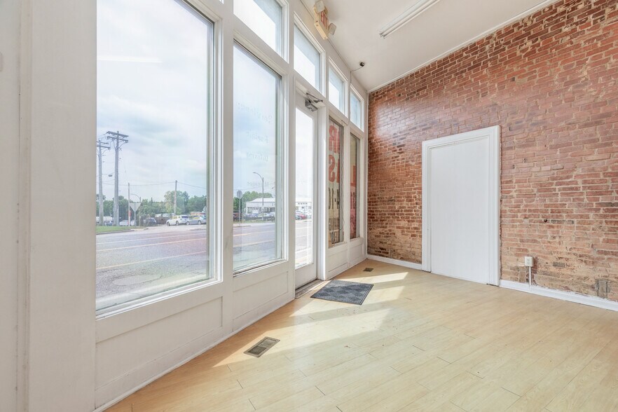 More Photos Of 6821-6823 Manchester Ave, Saint Louis Office Residential For Lease